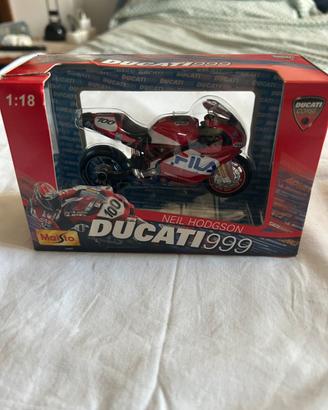 Modellino Ducati 999 Neil Hodgson 2003 SBKCampione