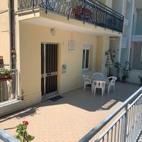 Bilocale estivo 100 mt dal mare max 4 posti letto