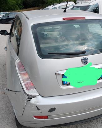 lancia ipsilon anno 2007 benzina GPL 