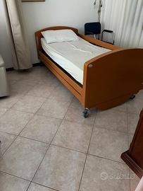 Letto da degenza elettrico