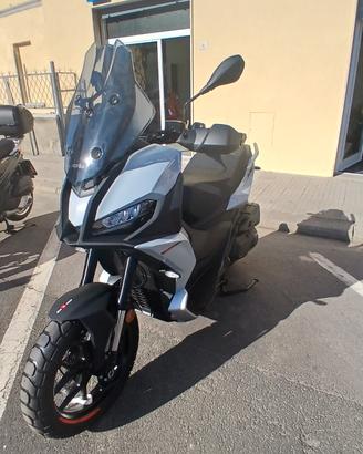 Aprilia SR 400 GT