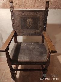 Coppia di Poltrone in stile neorinascimentale 