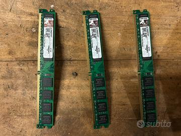 3 moduli ram da 1g ddr2