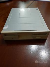 Samsung floppy disk SFD-321B "vintage"