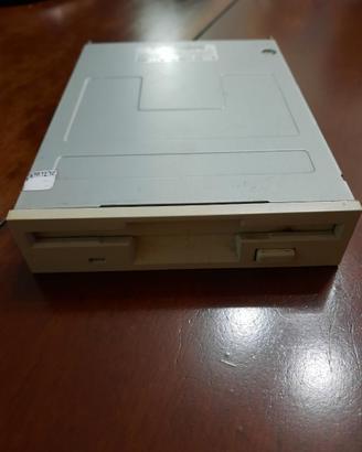 Samsung floppy disk SFD-321B "vintage"