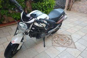 Ducati Monster 696 35kw A2