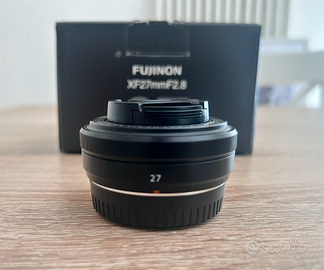Fujifilm XF 27mm f/2.8 obiettivo