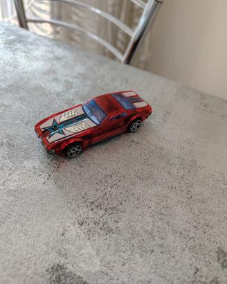 macchinetta giocattolo hot wheels rossa 