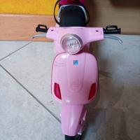 Barbie-- la vespa