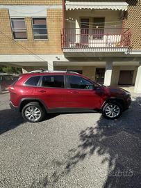 Jeep Cherokee 2.2 Limited Plus
