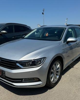 VOLKSWAGEN Passat Variant 2.0 TDI 150 Cv DSG Exe