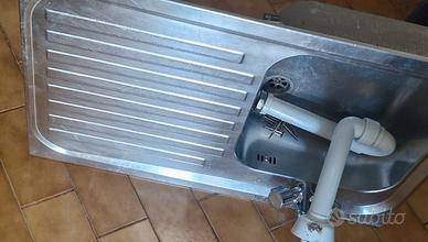 Lavandino Cucina Inox con Scolapiatti