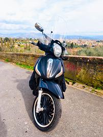 Piaggio Beverly Police  2018 accessoriato