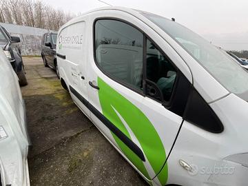 PEUGEOT PATNER 2018 PER RICAMBI