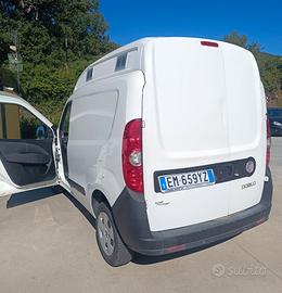 Fiat doblo tetto alto furgonato 1600 cc anno 2012