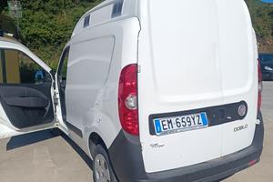 Fiat doblo tetto alto furgonato 1600 cc anno 2012
