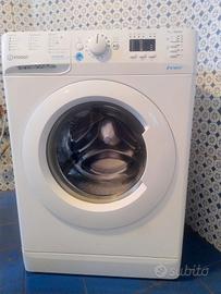 Indesit  Lavatrice 7 Kg, Carica  inex 1000 giri