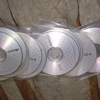 13 cd r memorex con bustine custodia