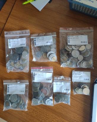 Lotto Monete varie in blocco 1,2 kg.