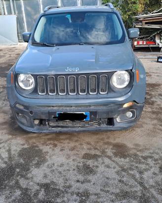 Jeep renegade 2017 incidentata
