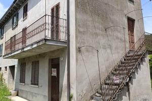 Rustico / Casale di 90 m² con 4 locali a Zavattare