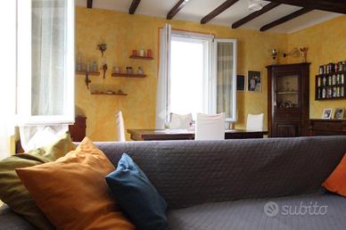 6 LOCALI A CASALGRANDE