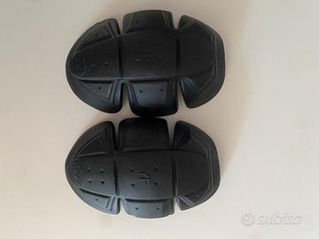 Protezioni spalla per giacca moto