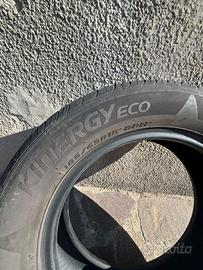 Gomme auto