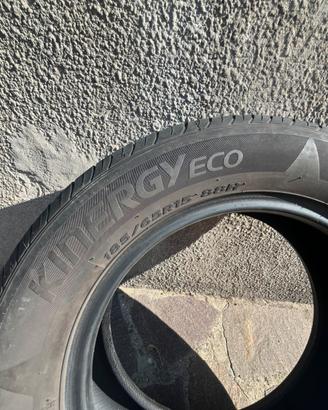Gomme auto