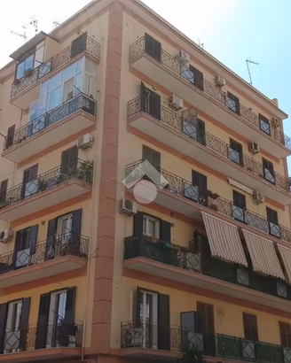 3 LOCALI A PALERMO