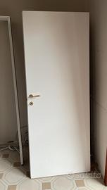 8 porte da camera bianche