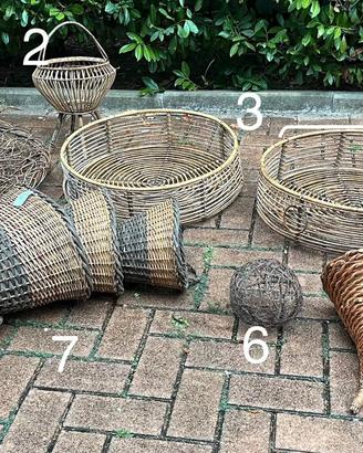 Contenitori in vimini, rattan e fibre intrecciate