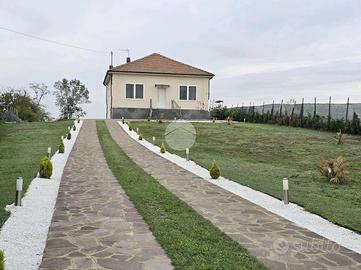 VILLA SINGOLA A SAN DAMIANO D'ASTI