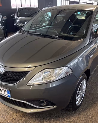 Lancia Ypsilon 0.9 TwinAir 85 CV Metano Ecochic Pl
