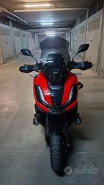 Honda adv 350