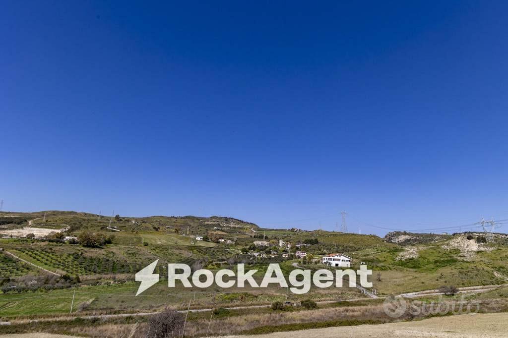 Terreno di 5920 m² a Simeri Crichi - Altro