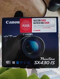 macchina fotografica canon