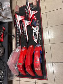 plastiche gas gas carburatore