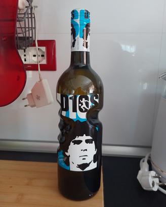 Maradona bottiglia vino