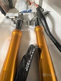 Forcelle KYB + serbatoio originali yamaha mt 09 SP