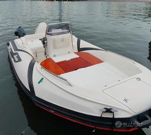 Zar Formenti 43 + Evinrude 40hp (2010)