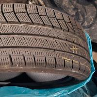 si vendono pneumatici invernali 