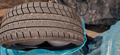 si vendono pneumatici invernali 