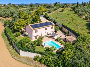 VILLA SINGOLA A SANT'ELPIDIO A MARE