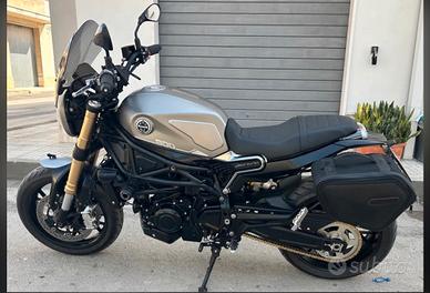 Leoncino benelli  800, 2023