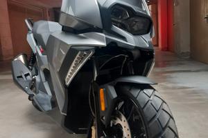 scooter BMW c400x