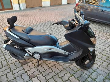 Yamaha T Max - 2003