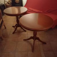 Tavoli rotondi in legno