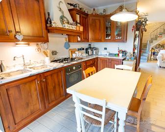 Cucina di legno La Maison