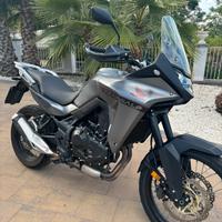Honda Transalp 750